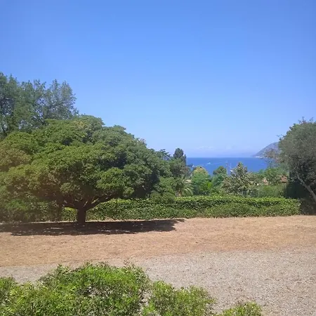 Le Grotte פורטופראיו