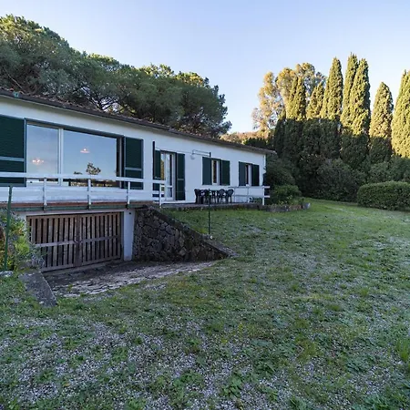Le Grotte Villa *